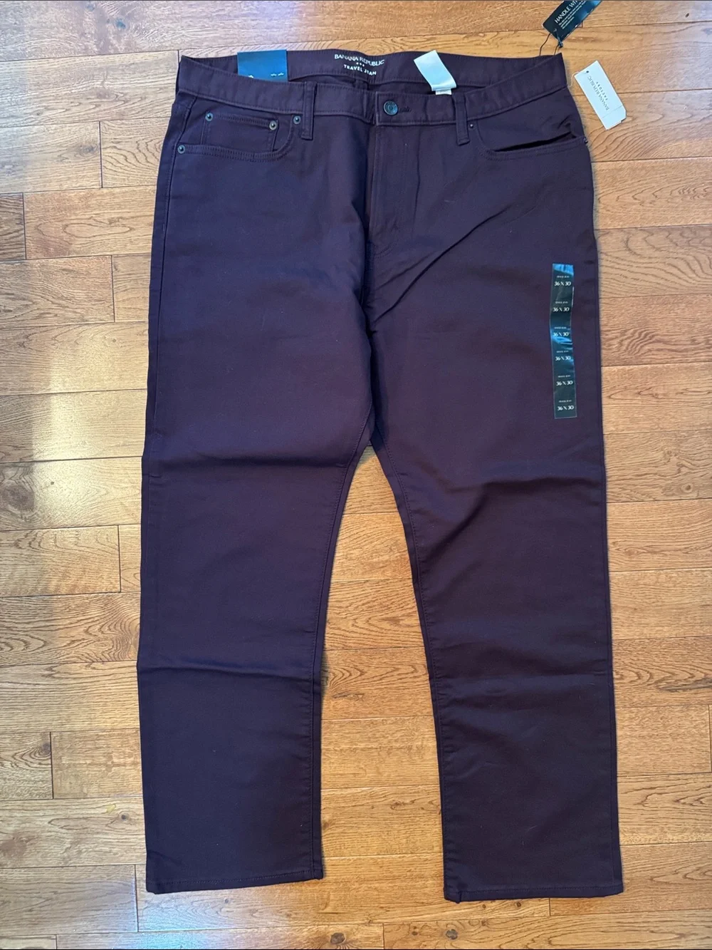 Banana republic travel Jean burgundy new w/tags